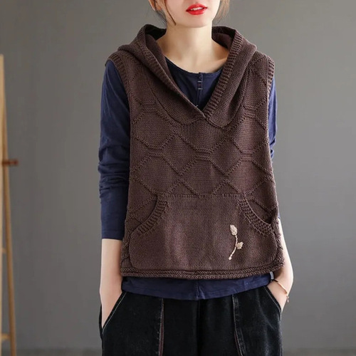 Knitted Cardigan with a Refined Touch - Spring and Autumn New Arrival, Literary and Retro Hooded Zip-Up Cardigan for Women