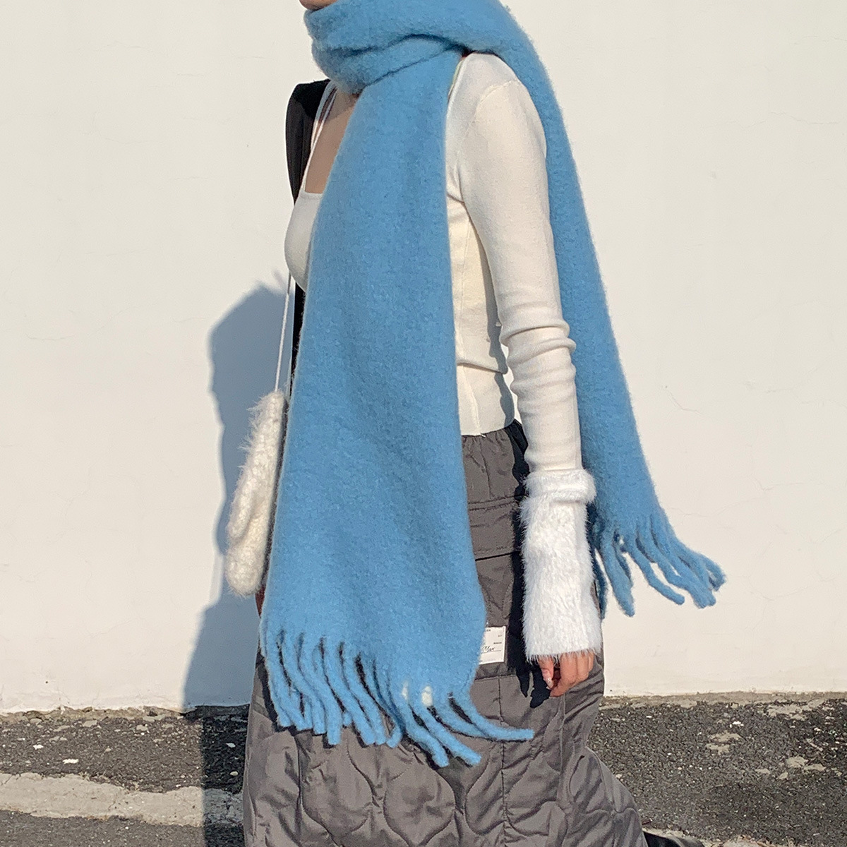 自制订纺纱含40羊毛冰川蓝色纯色围巾女冬季氛围感冰岛蓝柔软围脖