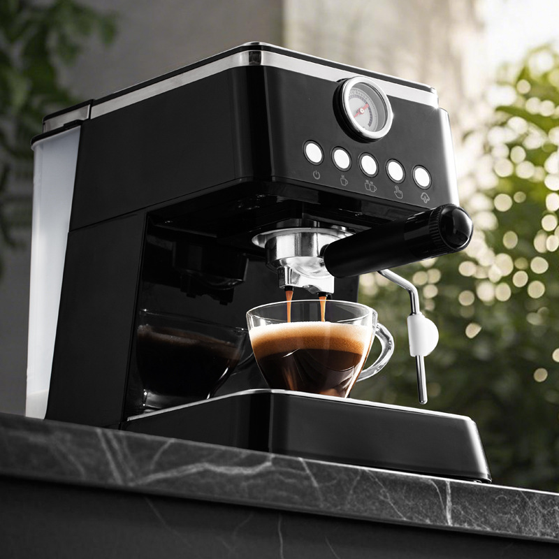 Máquina de espresso transfronteriza máquina de café italiano pequeña máquina de café de espuma de leche 20Bar semiautomática para el hogar