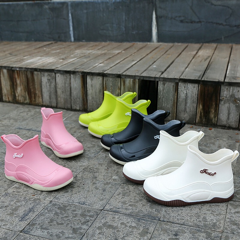 Fashion Rain Boots Women's Trendy Short Tube Water Shoes Four Seasons Outer Wear Work Shoes Car Wash Low Tube Waterproof Non-slip Rubber Shoes Rain Boots