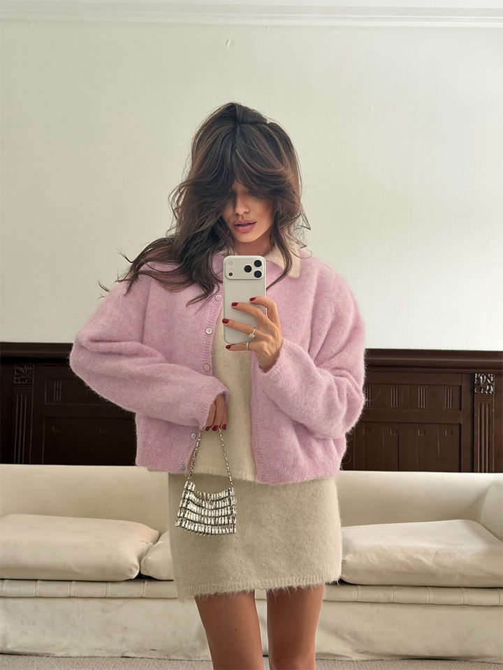 Áo khoác cardigan len nữ dáng rộng một hàng cúc, chất liệu dệt kim mềm mại, phong cách thanh lịch — Màu hồng nhạt (hàng có sẵn), Màu xanh lá cây (có hàng), Màu xanh ô liu (đốm), Màu xanh đậm (Còn hàng) chi tiết 27