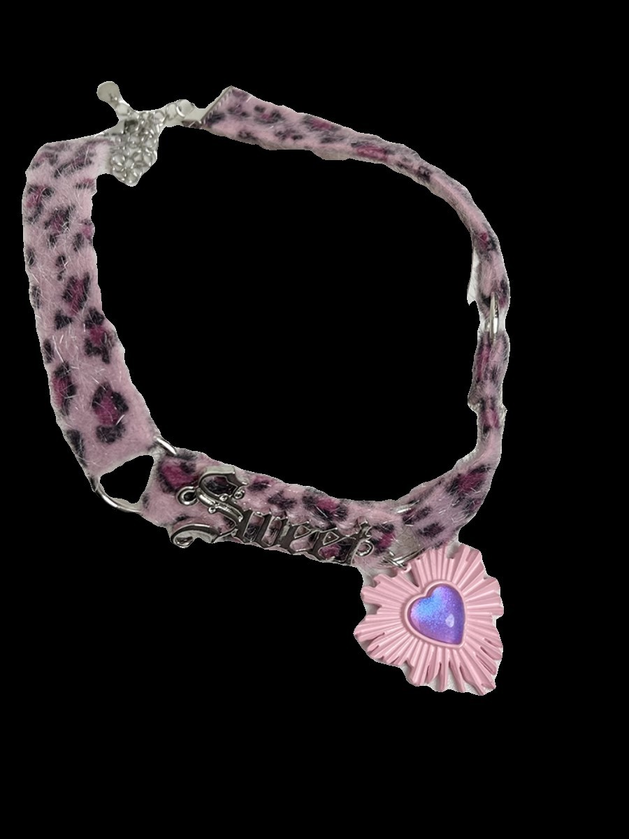 Heart Shape, Leopard Pattern Women's Gender Simple Style Heart Shape Leopard Artificial Gemstones Pu Leather Alloy Plush Choker Wholesale