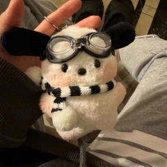 小紅の本の同じタイプのかわいいパチャの犬の小さいペンダントのぬいぐるみのおもちゃの鍵は包みを掛けて商品を卸売りします。