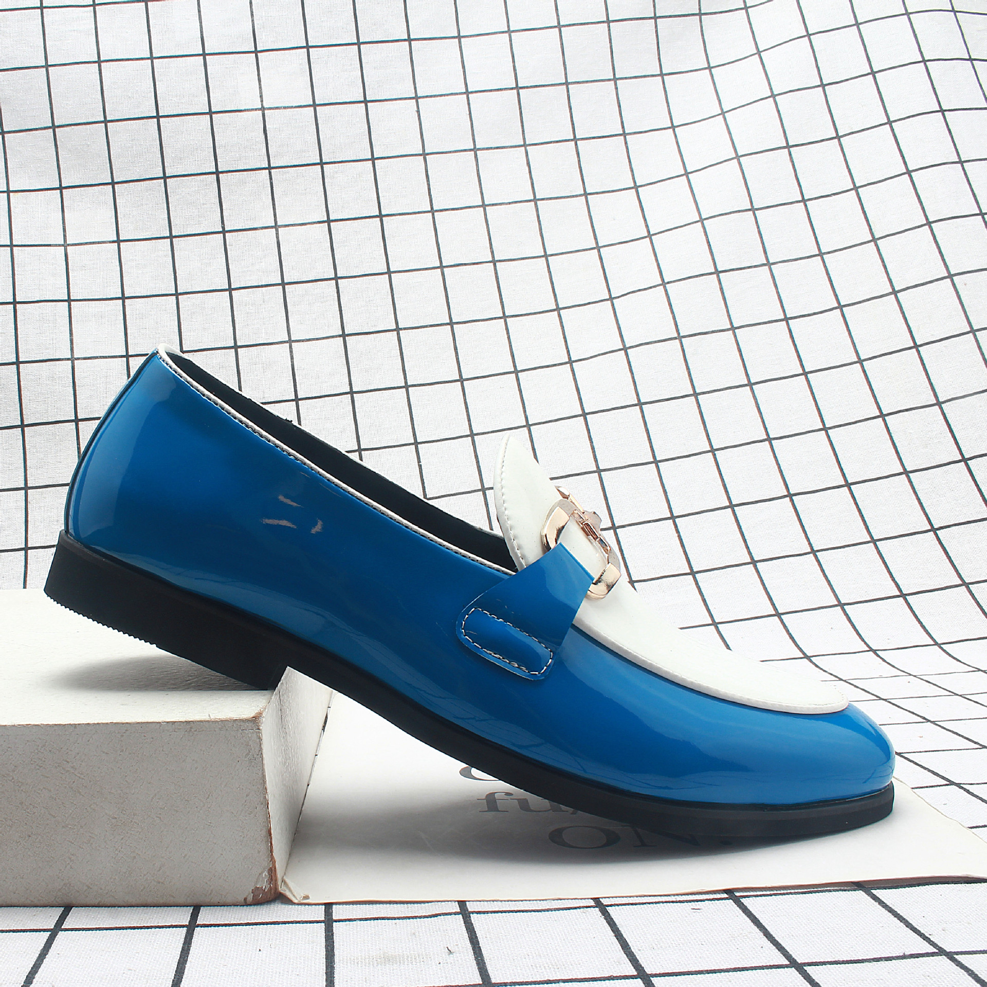 �ļ��ָ�Ь�ж���Ӣ����������һ�ŵ�ƤЬ���귢��ʦ��װ��Ь2237