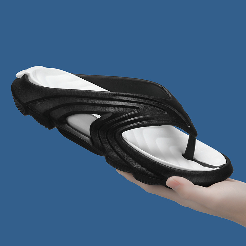 Chanclas de dos colores con sentido de la mierda, chanclas de moda de verano para hombres, sandalias de playa antideslizantes de suela gruesa resistentes al desgaste