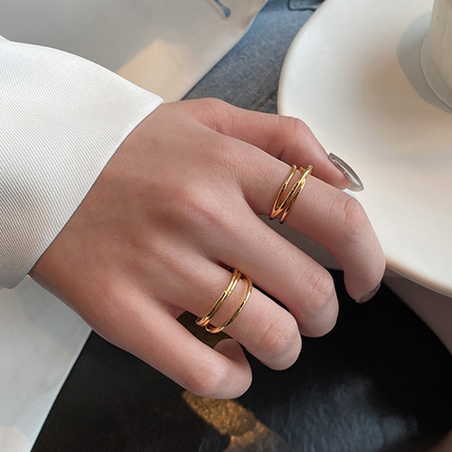 Retro punk style geometric personality ring simple lines gold tone finger ring Korean and Japanese fashion accessories
