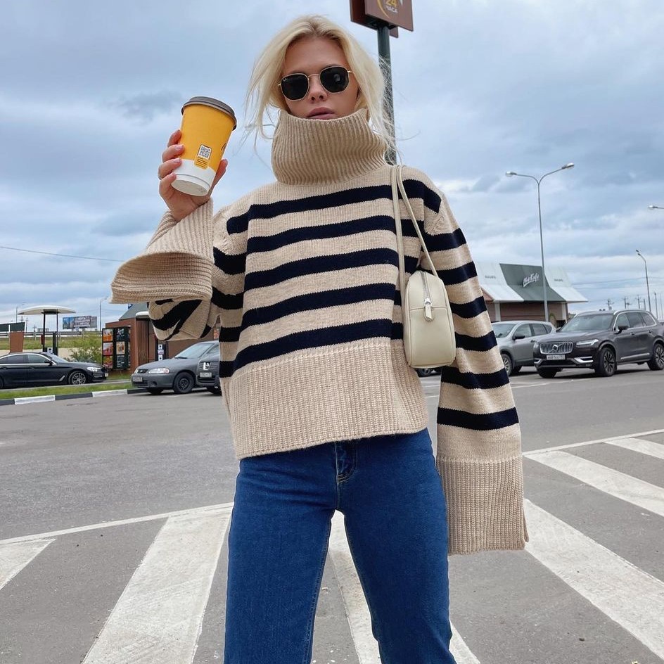 Women's casual sweater with turtleneck cuff slit_voghion.com