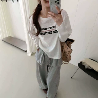 秋季新款韩版休闲时尚简约字母印花宽松长袖T恤打底衫女上衣2524