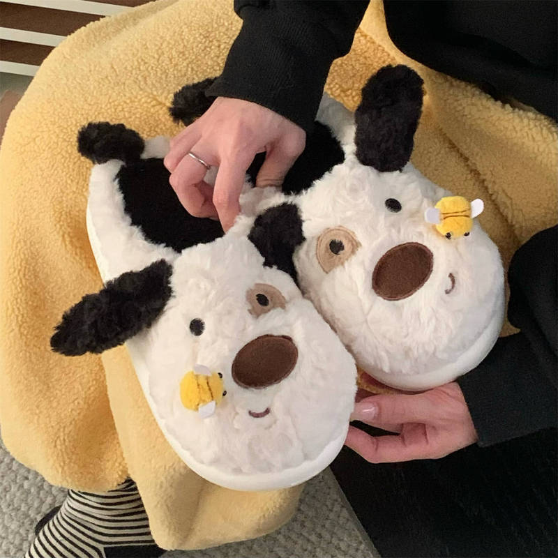 Warm Autumn and Winter Home Shoes for Men and Women with Cute Cartoon 2025 New Girly Heart Cotton Slippers for Puppies Stung by Bees