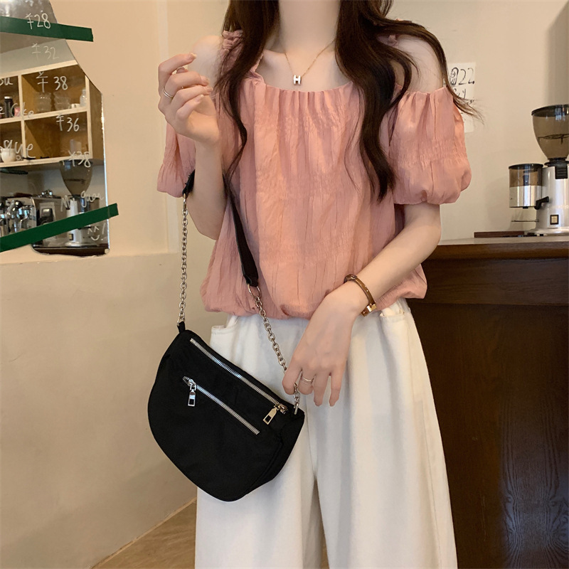 Xinyu Pink Short-Sleeve Shirt, New Design with a French Style, Short-Length, Off-The-Shoulder, One-Shoulder Shirt with Exposed Collarbone