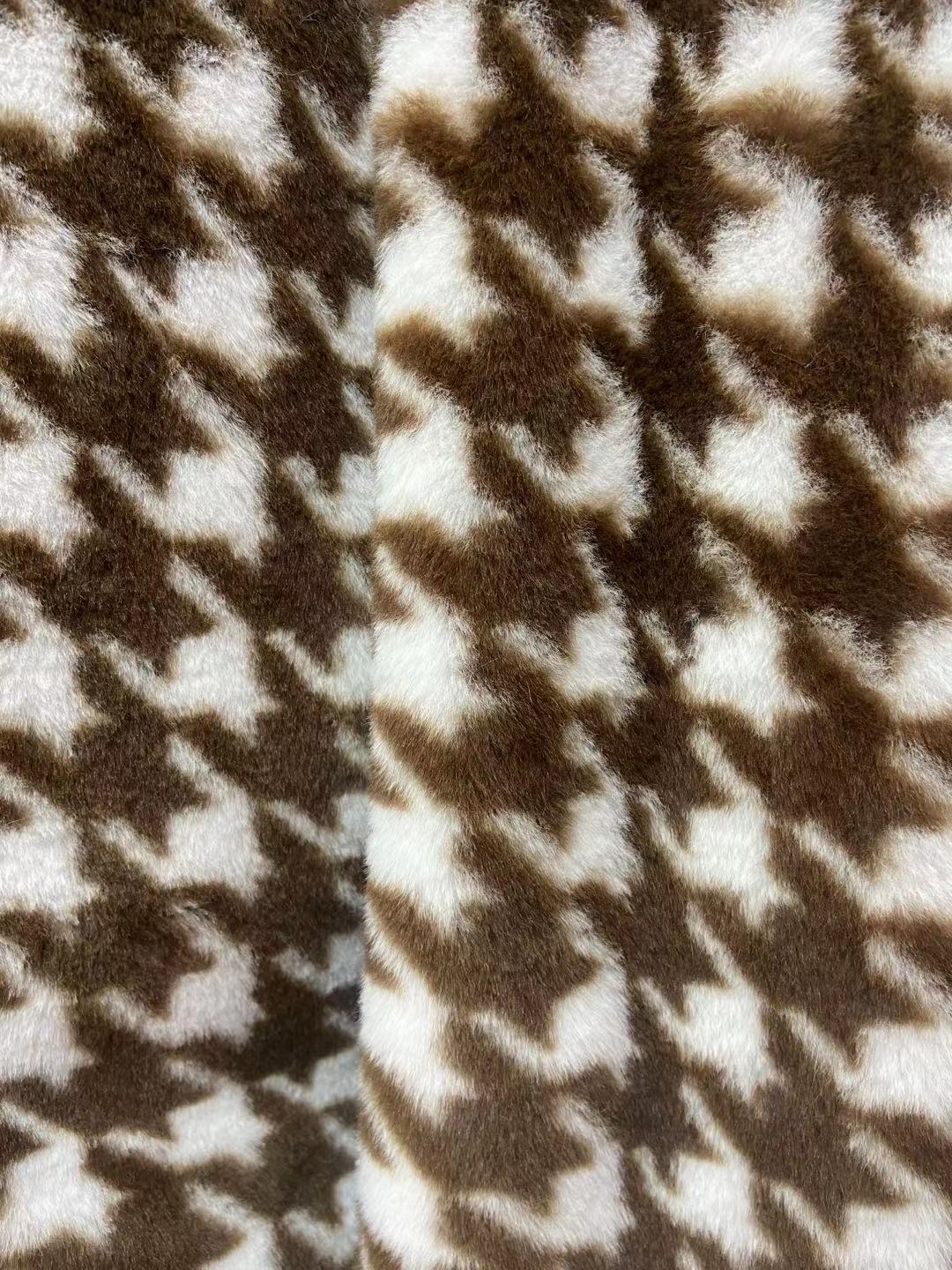 Houndstooth pequeña piel de conejo Impresión de imitación de conejo ropa de peluche tela de felpa alfombra de juguete tela en stock