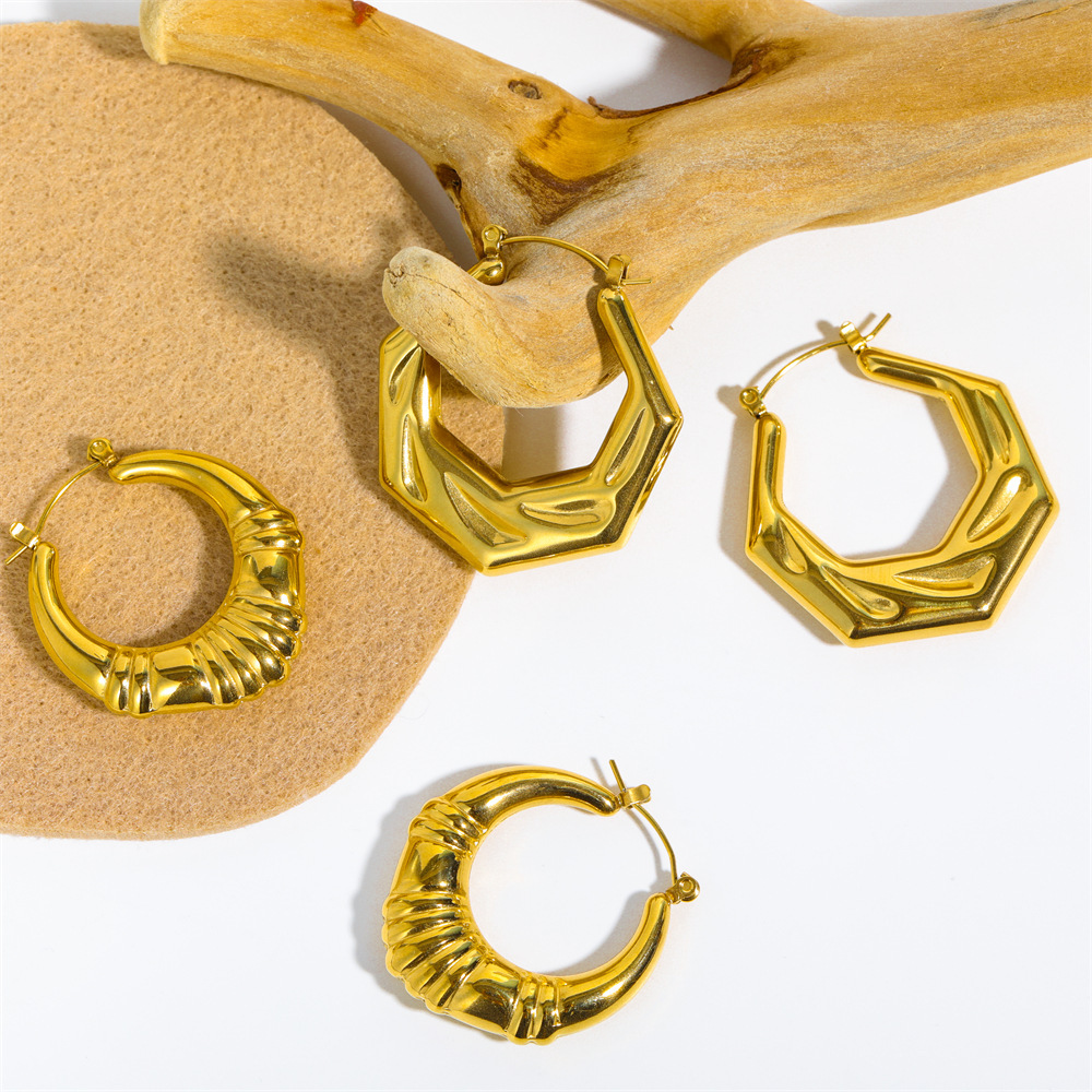Trendy earrings 1