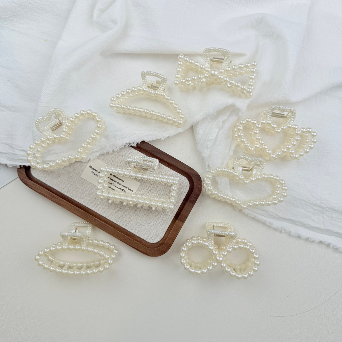 Fermaglio a pinza per capelli con perle elegante e chic_voghion.com