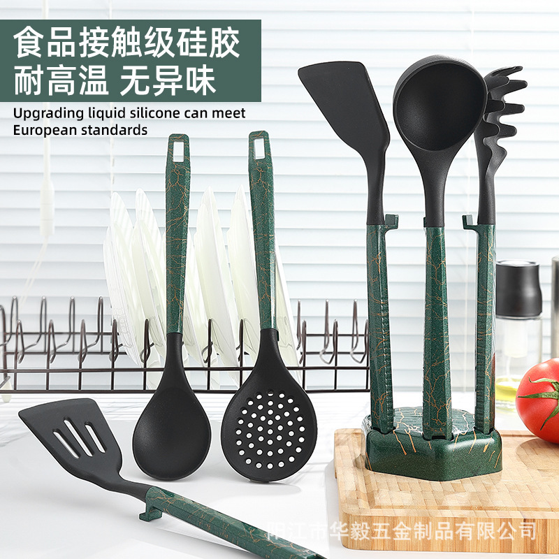 Juego de utensilios de cocina de pala de silicona con patrón de piedra de imitación transfronteriza con mango pp de almacenamiento, fabricante de cuchara de sopa de silicona de grado alimenticio