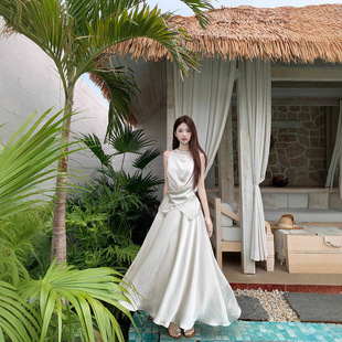 С����Ҏ�t���־��汳�ĸ߼��д�[����ȹ2025�����¿�r�����bŮ