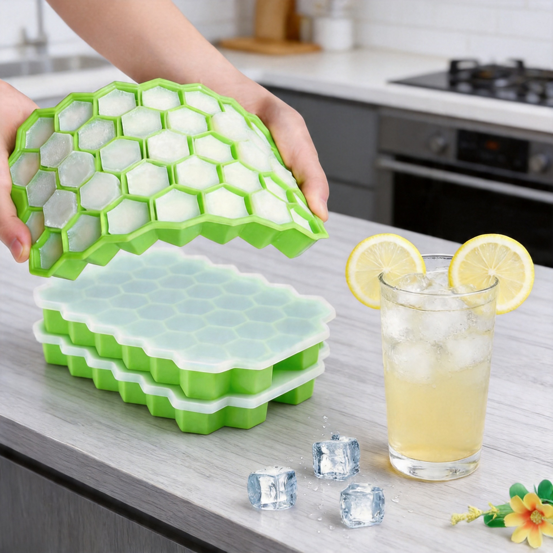 Honeycomb Silicone Ice Cube Tray With Lid 37 Cavity Mold_voghion.com