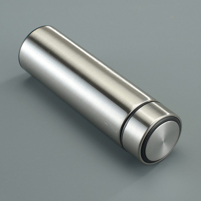 Clásico 304 Acero inoxidable taza de vacío los hombres y las mujeres portátil agua soporte impresión logo letras patrón actividad regalo