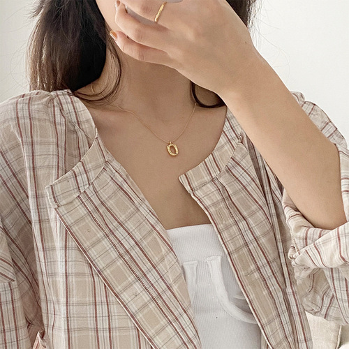 Korean style light luxury niche design high-end minimalist style oval donut necklace clavicle chain female ins simple