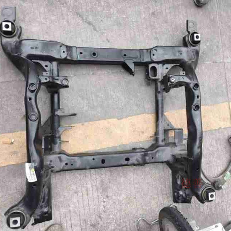 Applicable Mercedes-Benz GLE300 GLE320 GLE350 GLE400 GLE450 rear axle ingot Beam front axle
