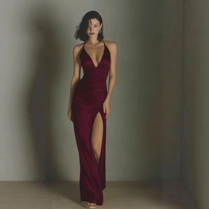 2026 Summer French-Style Sexy Satin Long Dress with a High-End Feel, Champagne-Colored Gown with Halter Neck, Backless Design, Waist-Cinching, and Slit 2026 Summer French-Style Sexy Satin Long Dress with a High-End Feel, Champagne-Colored Gown with Halter Neck, Backless Design, Waist-Cinching, and Slit