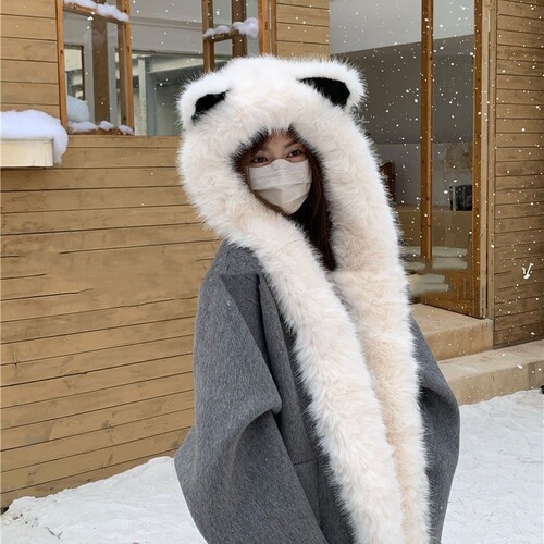 Thickened plush fox-ear hat and scarf combo—perfect for autumn and winter, providing warmth and protection against the cold; a Lei Feng-style hat that also protects your neck and makes your face appear smaller.