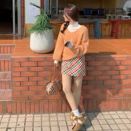 孕妇装秋冬季潮妈新款高腰托腹彩虹格纹短裙休闲显瘦高品质半身裙