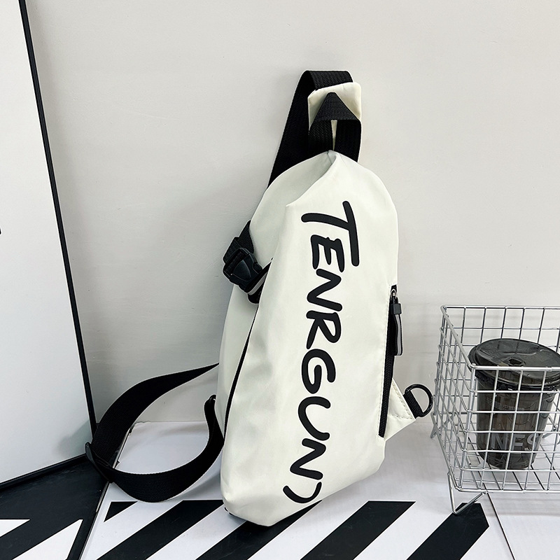 Bolsa de pecho de marca de moda ins 2024 nueva pareja de gran capacidad estilo occidental bolsa de pecho de hombro con textura bolsa de mensajero de moda