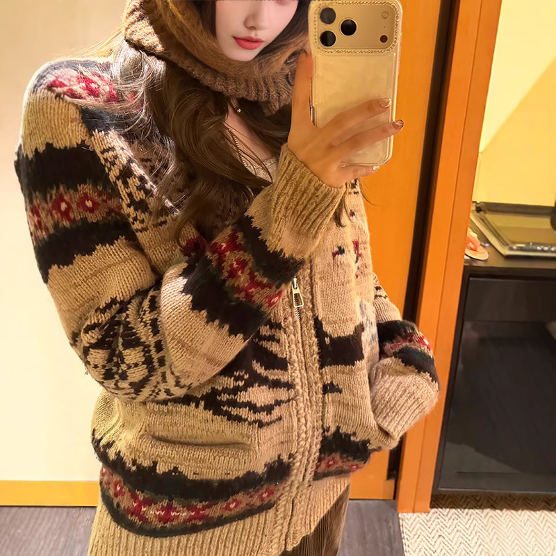 Fair Isle Jacquard Wool Sweater with Green Fruit Collar