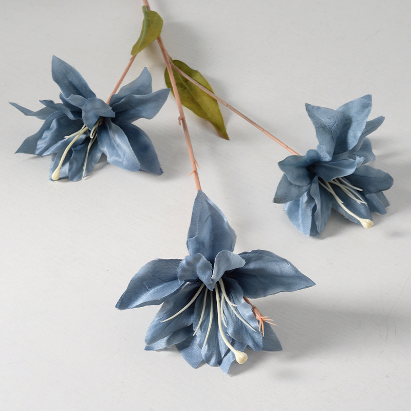 Flor artificial 3 lirios de tela de seda guía de boda decoración de la sala de estar del hogar flor artificial accesorios de tiro fábrica al por mayor