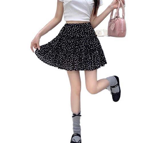 French-style floral short skirt for women, 2025 spring new fashion unique umbrella skirt, niche A-line half skirt with egg design