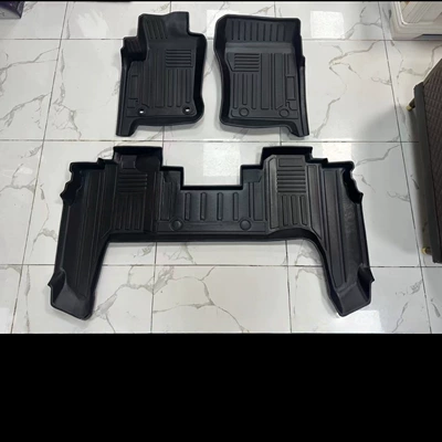 Universal Foot Pad – Right-Hand Drive Toyota Lc300 - black-left-hand-drive-lc76lc79-tpe-foot-pads-3-pieces-in-total-2023-models-and-old-models-before-23-models-middle-of-the-main-and-passenger-seats-full-tpe-special-car-dedicated