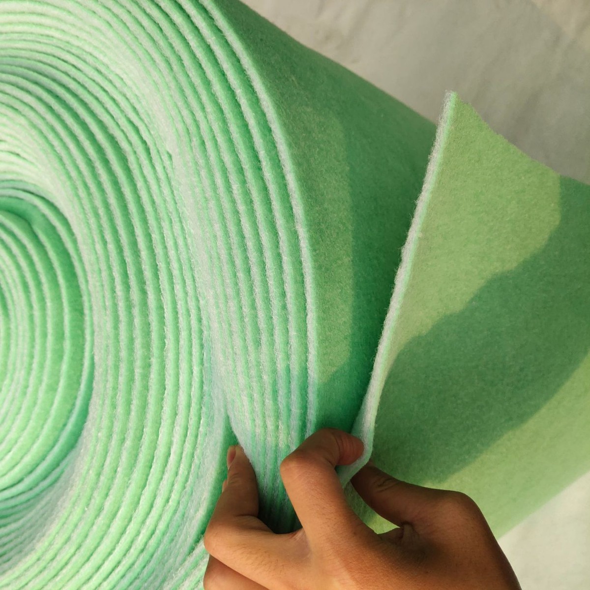 厂家供应绿白空气过滤棉养猪场空气净化棉可重复使用