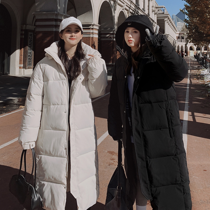 Invierno de 2025 nueva pareja negra larga a pie desnudo algodón chaqueta de la ópera china de la escuela de algodón