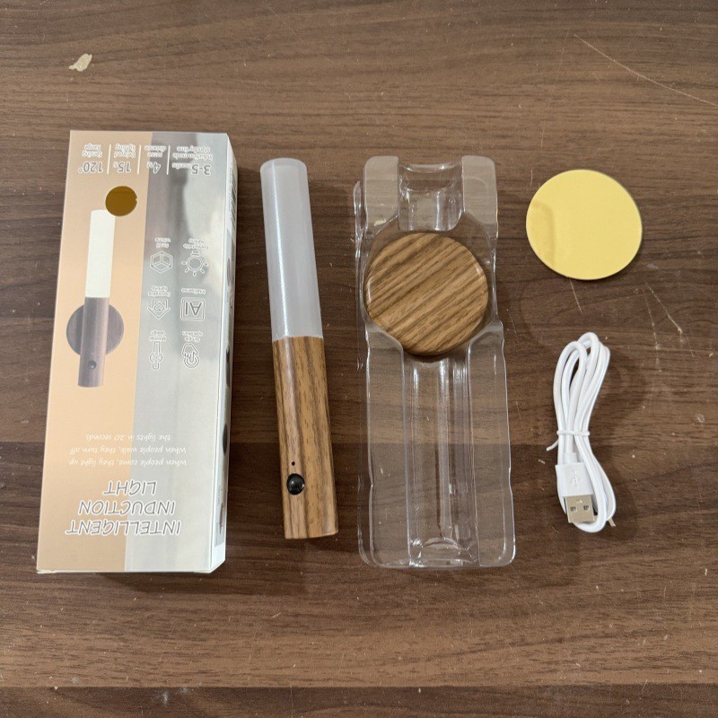 Creativa moderna minimalista inteligente cuerpo humano luz de inducción led recargable luz nocturna escalera pasillo con lámpara de pared acrílica