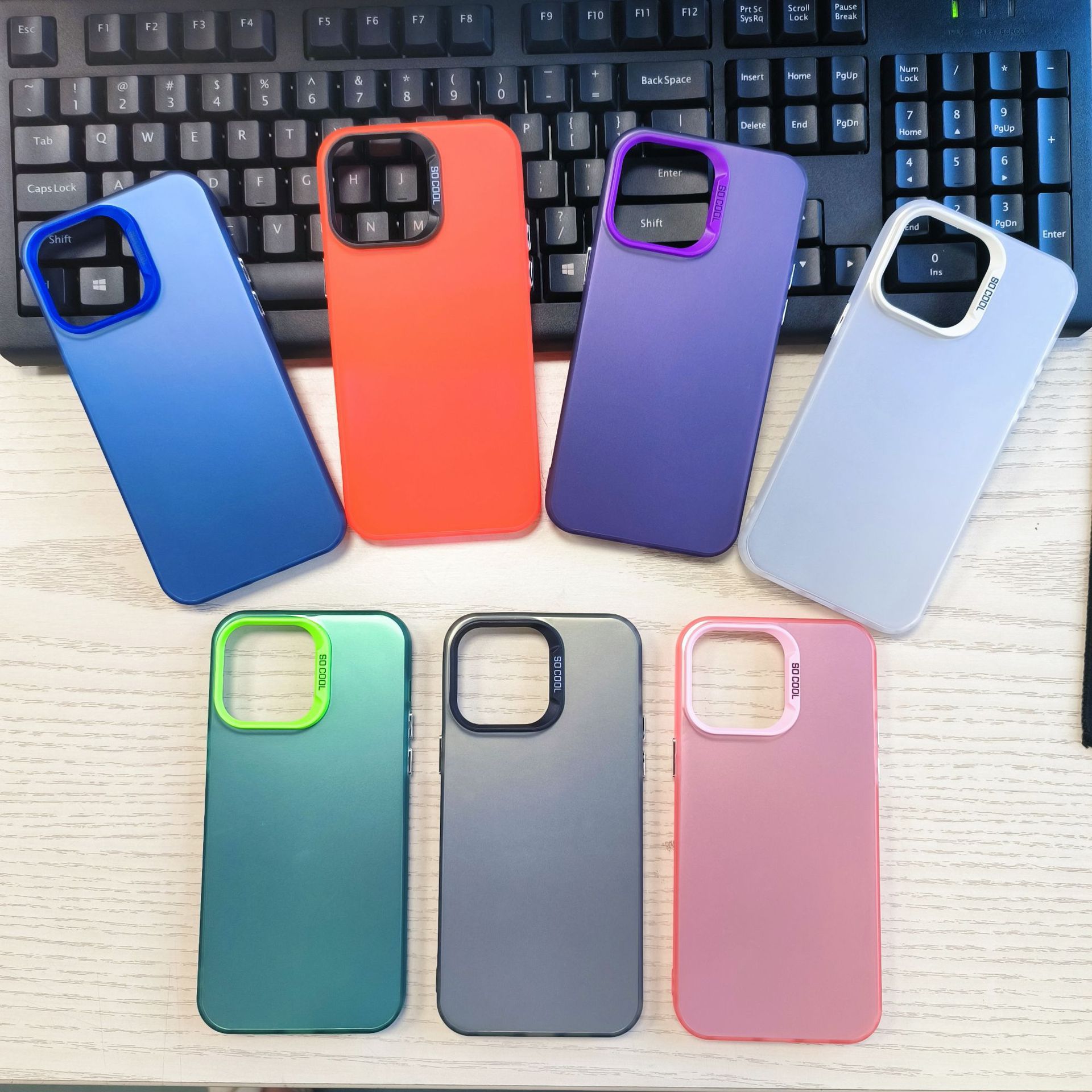 Telefon üçün sərt plastik qoruyucu qab, gümüşü rəng