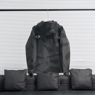 ����1990�_�h��XX��������ͬ�����ƴɫ����һ���׷��L��ˮ�n��