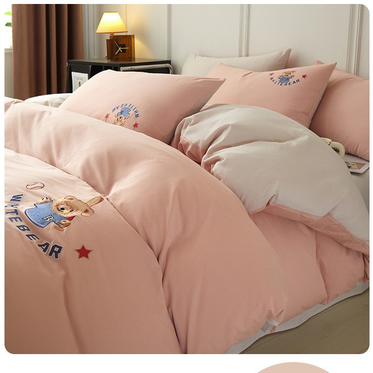 2025 nueva cama de algodón de dibujos animados de cuatro piezas funda de edredón de algodón sábana dormitorio juego de cama de tres piezas