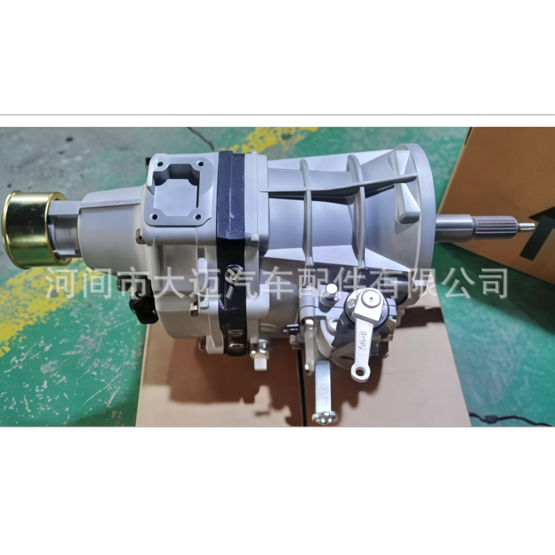 Gearbox 33030-0L010 33030-26691 Is Suitable for Toyota Hiace Hilux 3L 4Y 1Rz