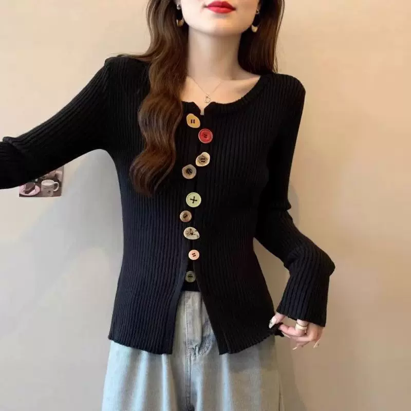 大码法式针织打底衫女秋冬款胖mm显瘦内搭毛衣设计感开叉外搭上衣
