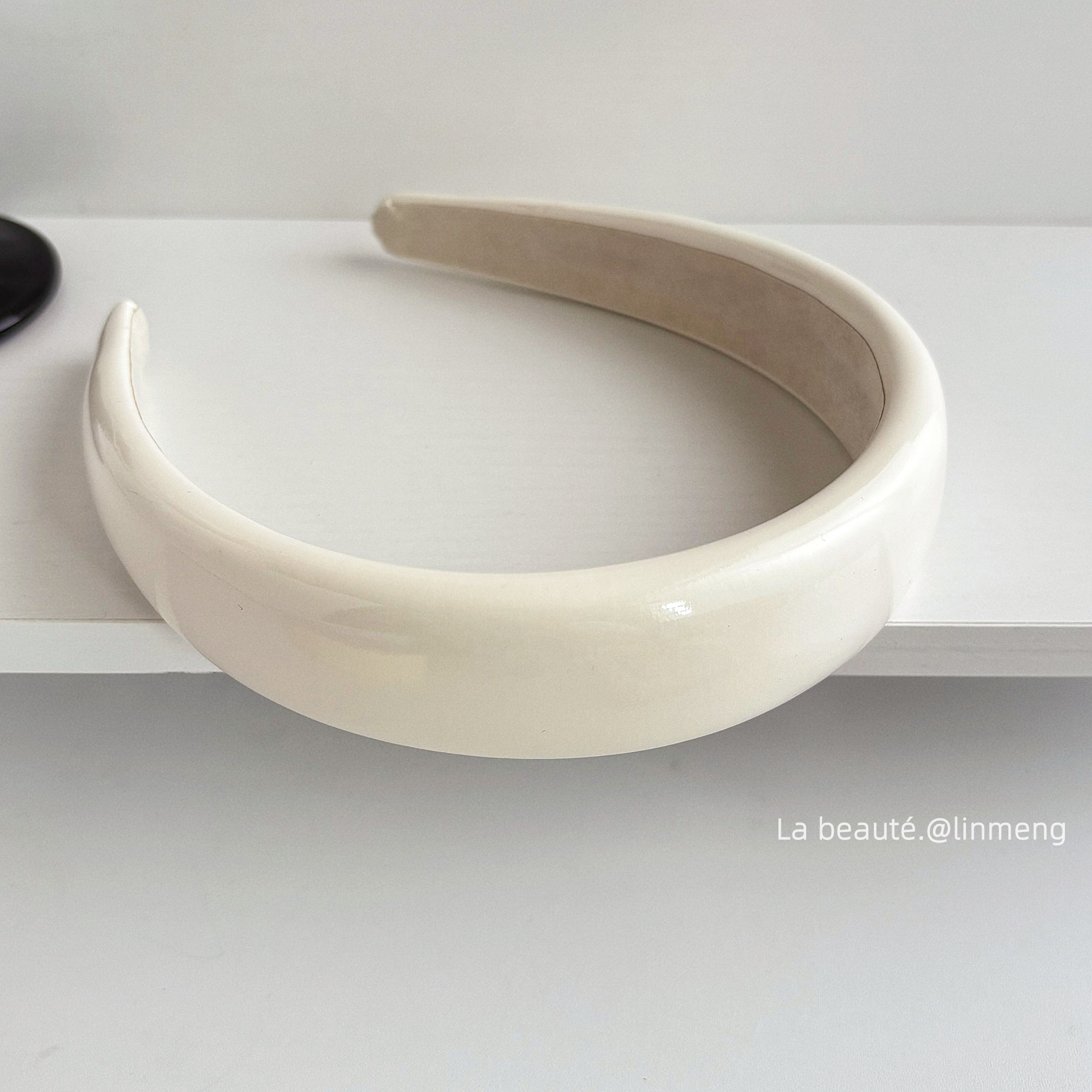 Diadema superior de cráneo alto Diadema de fragancia pequeña negra de alta calidad Diadema de estilo perla coreana arco simple cueva para el cabello accesorios para el cabello femenino