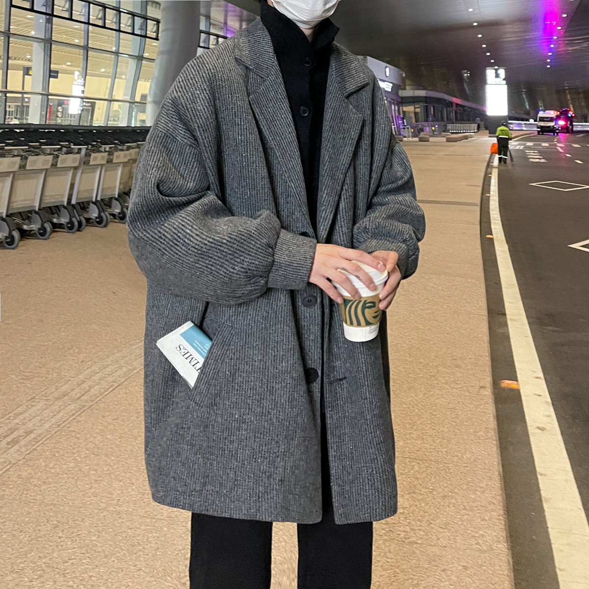 Abrigo de lana hombres Otoño e Invierno estilo coreano de moda media longitud abrigo de lana espesado suelto Ruan guapo invierno más tamaño gabardina