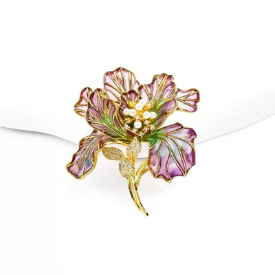 Accessory Brooch, Yaxa sancaqları
