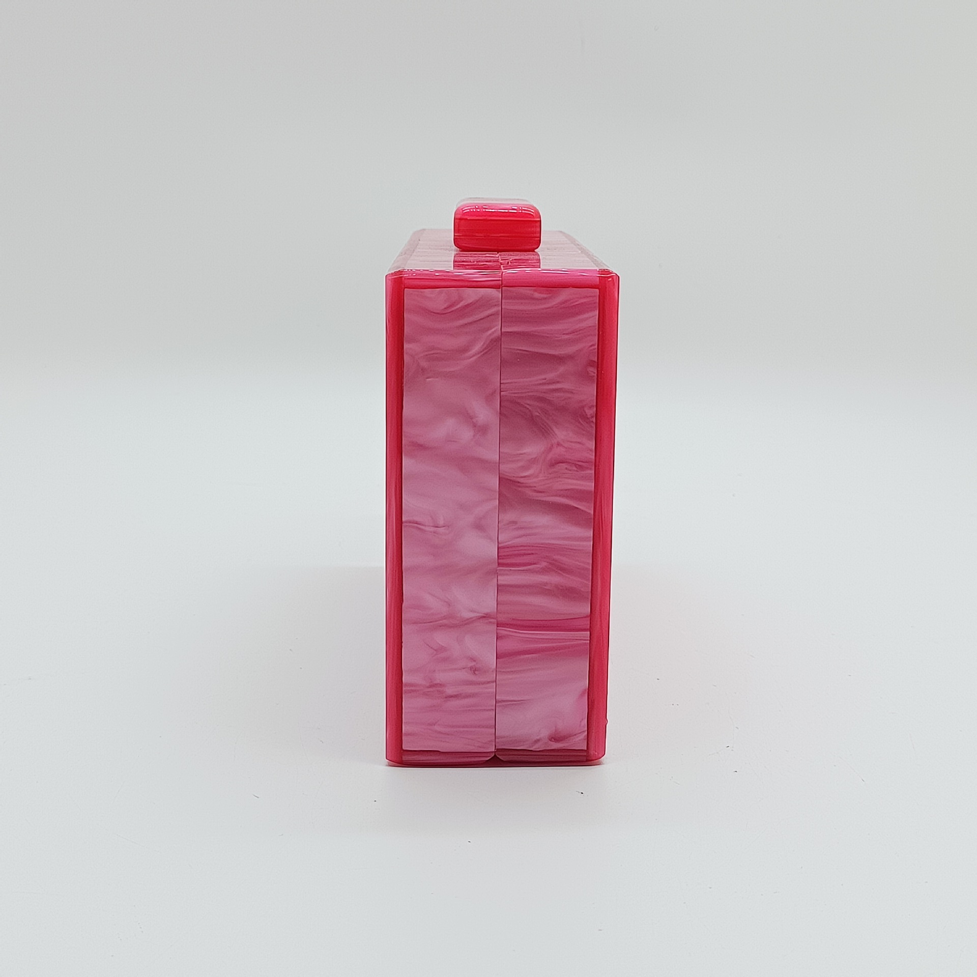 Sac bandoulière léger et luxueux en acrylique avec chaîne et motif serpent, idéal pour les soirées et le quotidien. Pochette/sac à bandoulière avec chaîne._voghion.com