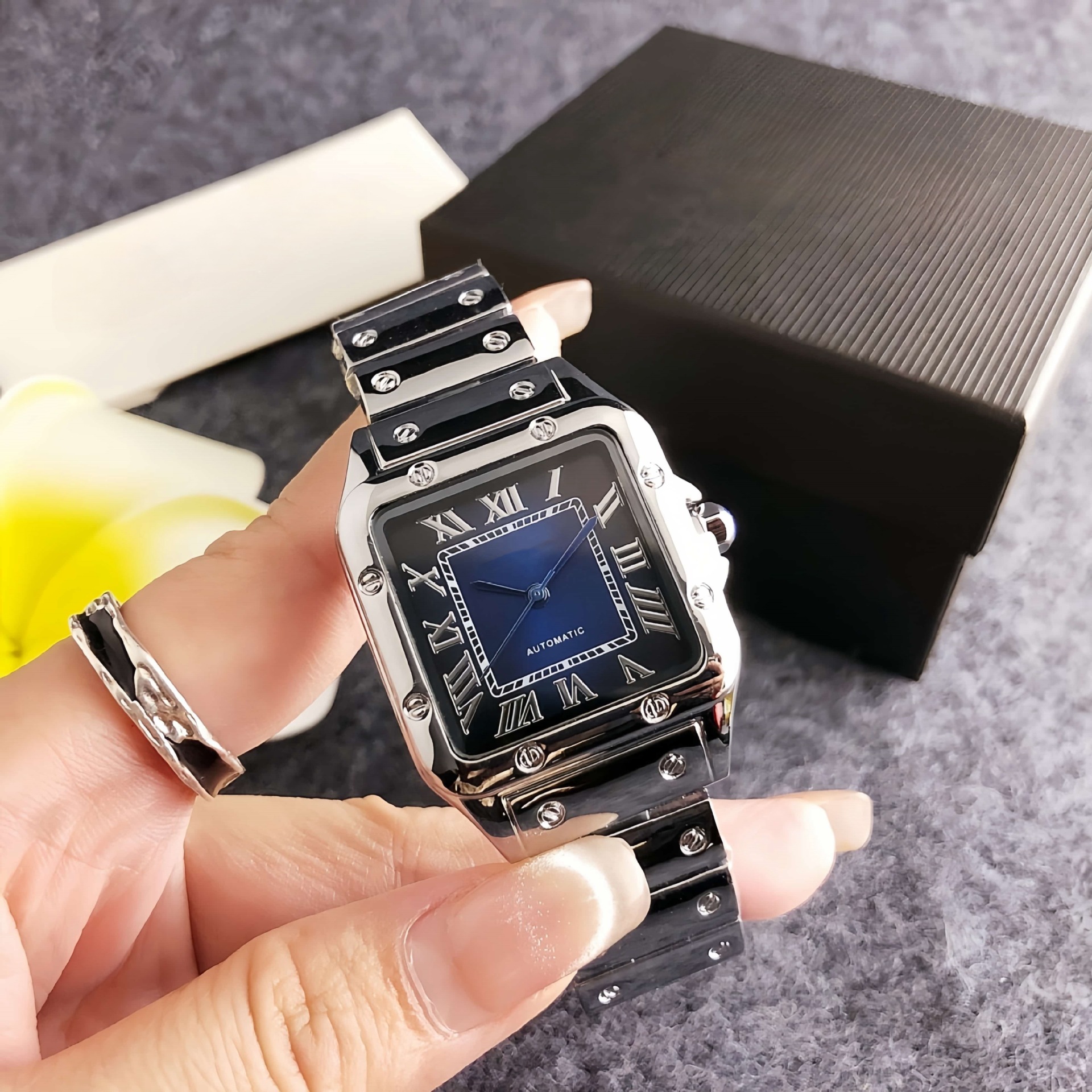 Women's Simple Elegant Accessible Luxury Niche Square Student Female Watch Retro Fashion Roman Scale Steel Band Quartz Watch