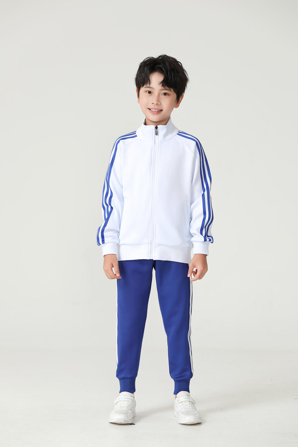 2025 nuevo juego de dos piezas de camiseta de verano camiseta de entrenamiento de fútbol rápido secado aire de baloncesto cómodas mangas cortas