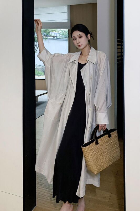 New Style Bat Sleeve Loose Summer Lightweight Sun Protection Windbreaker Jacket for Women Fashionable and Stylish