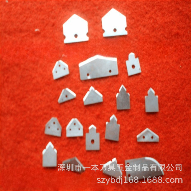 供应切管刀片 三角刀片 尖刀片 不锈钢三角刀片 三角尖刀片