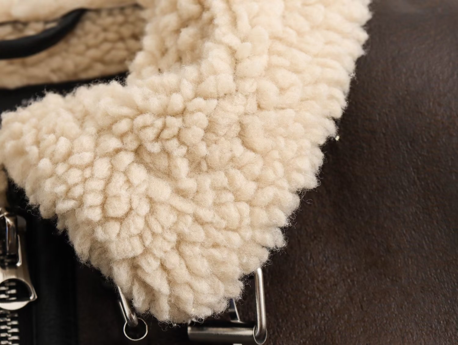 Women's Jacket Fur Lapel Thick Warm Double Sided Short Autumn Coat_voghion.com