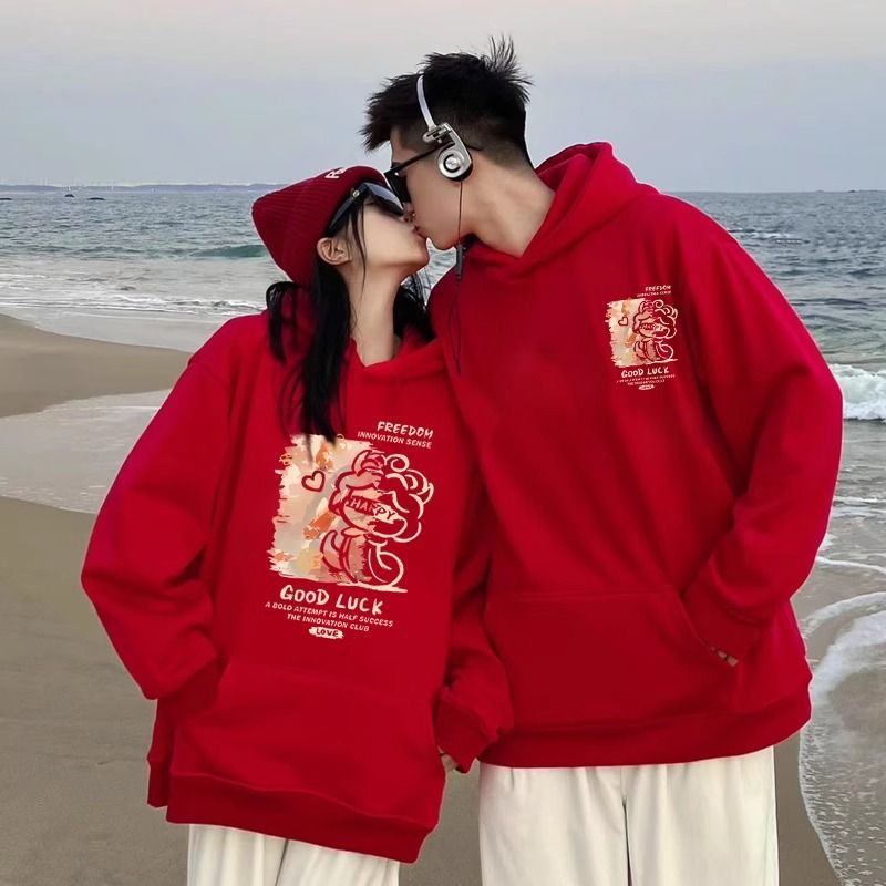 버건디 커플 의류 올해 옷 2025 년 뱀의 봄 가을 겨울 고급 게으른 바람 두껍게