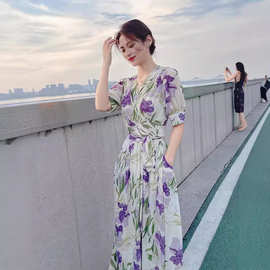 印花中长款法式新款A字裙v领显瘦白色短袖开叉淑女时尚复古夏春秋